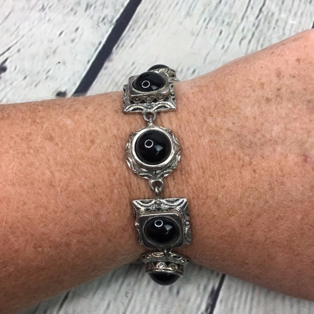 5/$25 Boho silver tone black chunky chain gem